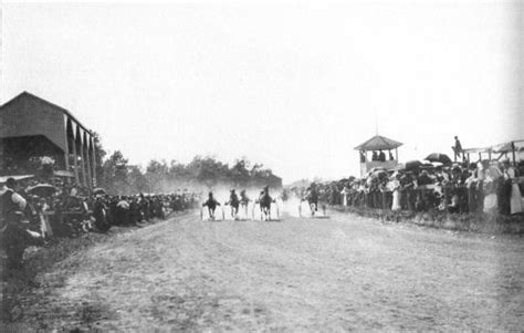 horse racing in wisconsin.
